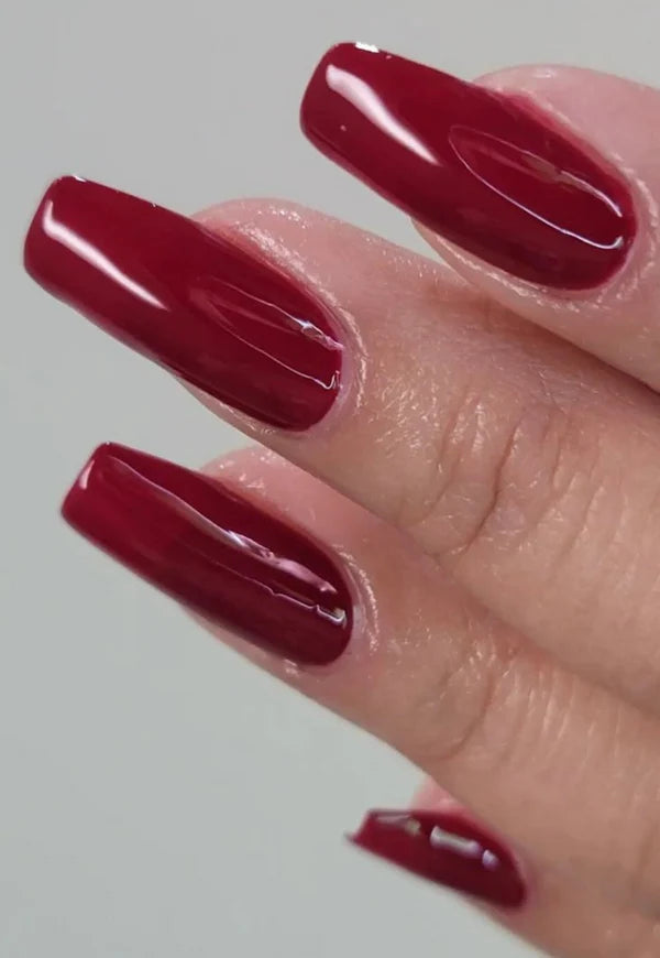 Dr.'s REMEDY Enriched Nail Polish - Sassy Scarlet (creme) 15ml
